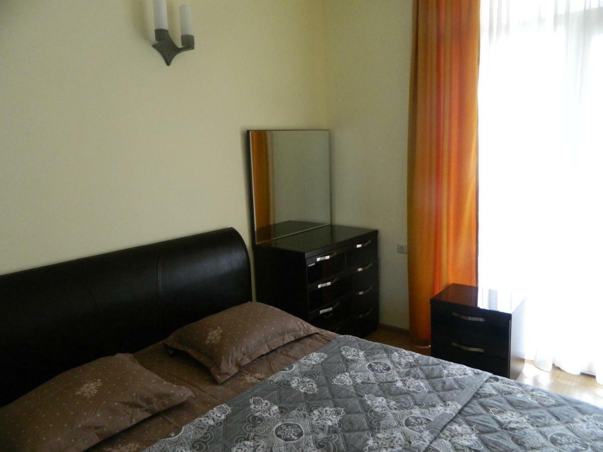 Chemi Saxli Apartment Μπατούμι Εξωτερικό φωτογραφία